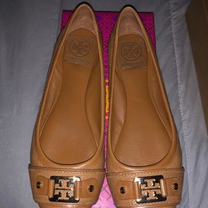 Tory Burch Tan flats
